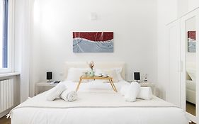 Amazing, New & Fully Furnished Studio In Duomo